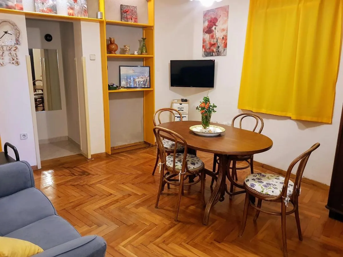 Mare Azzuro II Apartment Pula 0*,  Croatia