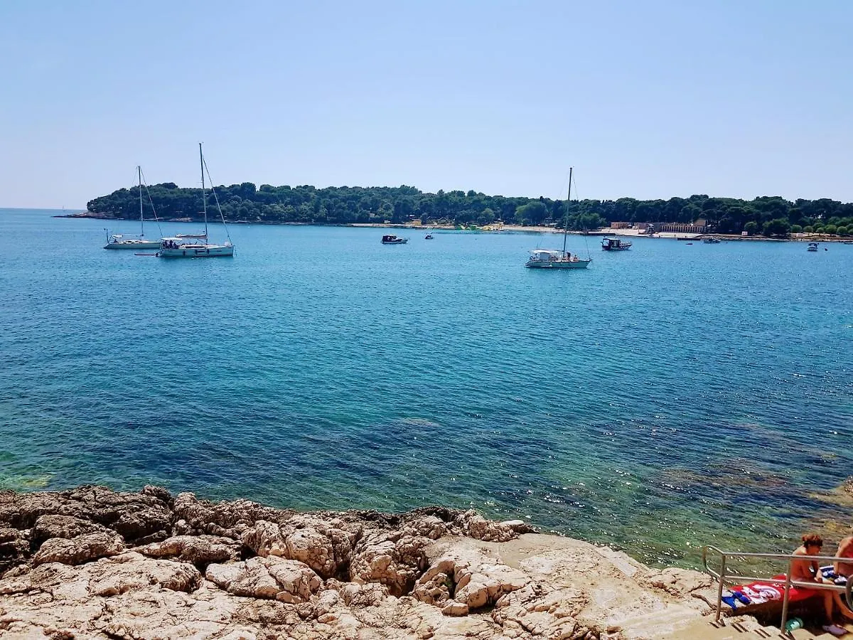 Mare Azzuro II Apartment Pula